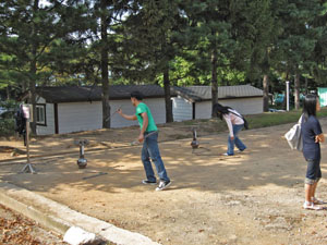 ��𓊂��ăc�{�ɓ����؍��̓`���I�ȗV��