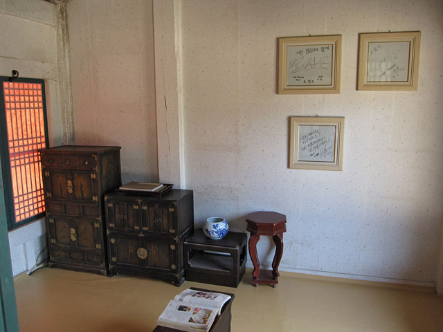 �����̉E���ɂ��镔��