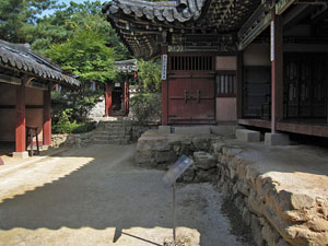 �q�Ɂi�P�N�T�j�֌q���铹