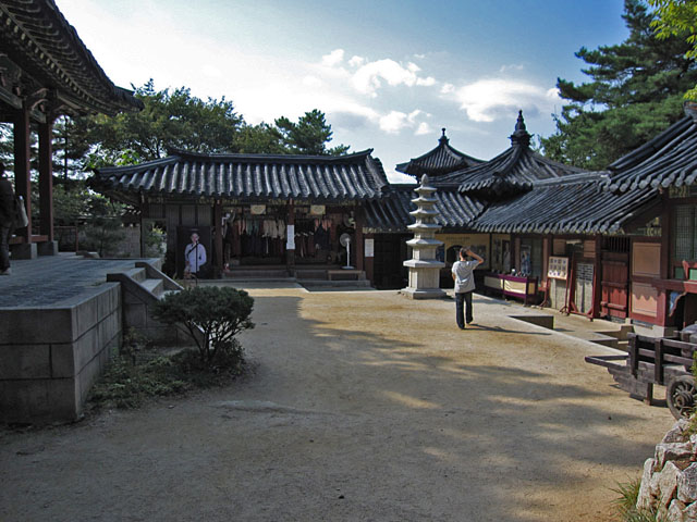 �i�I���@�i�T�I���E�H���j�̑O�̍L��