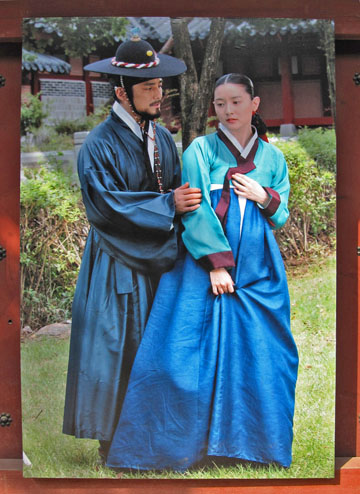 �`�����O���ƃ~���E�W�����z�̎ʐ^�p�l��