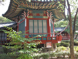 �݌Ɂi�W�����S�j�߂��ɂ��錚��